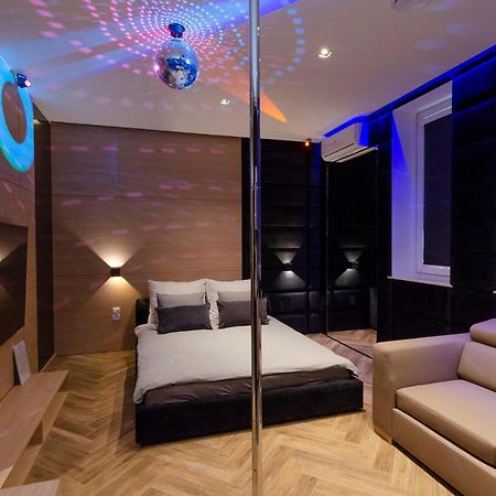 Lupoapartments Z Jacuzzi Pole Dance Leczycka 29 Klimatyzacja Parking Dostep Na Kod 우치 외부 사진