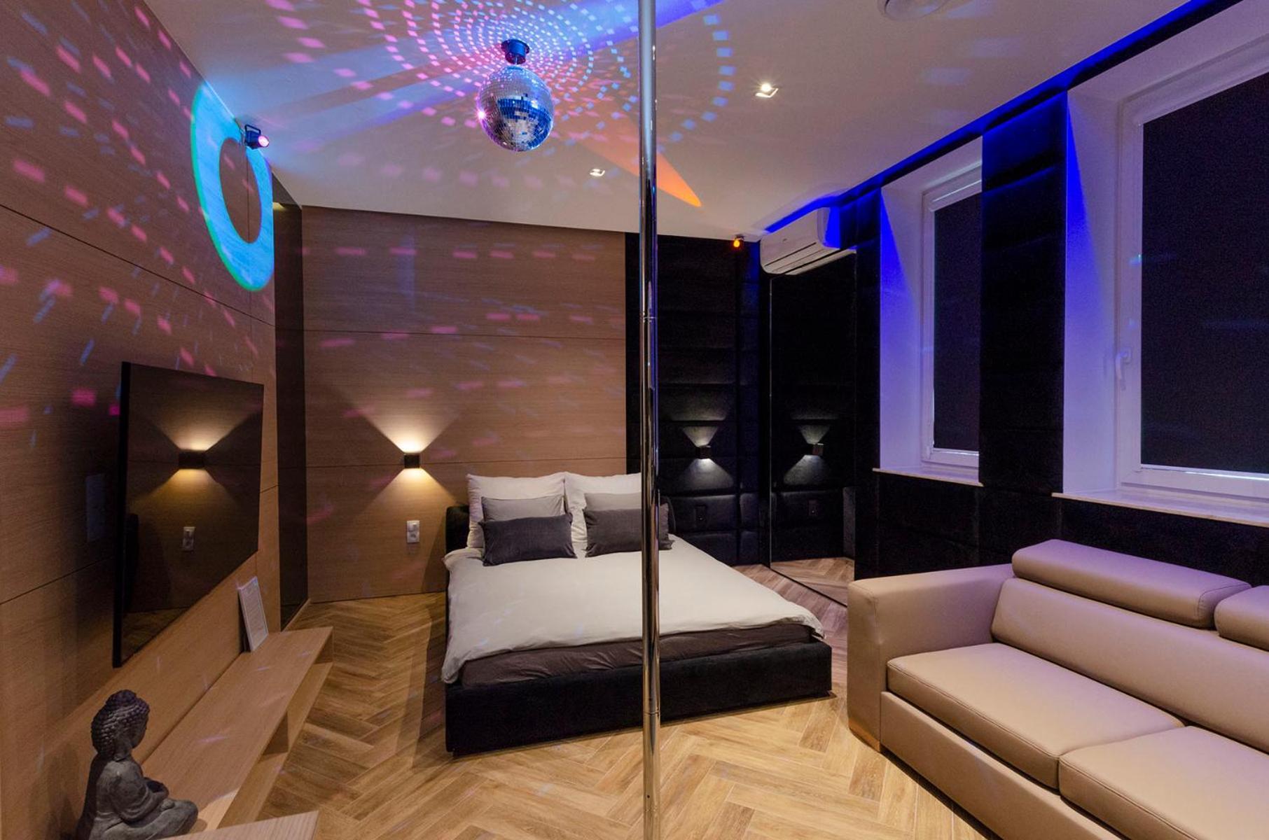 Lupoapartments Z Jacuzzi Pole Dance Leczycka 29 Klimatyzacja Parking Dostep Na Kod 우치 외부 사진