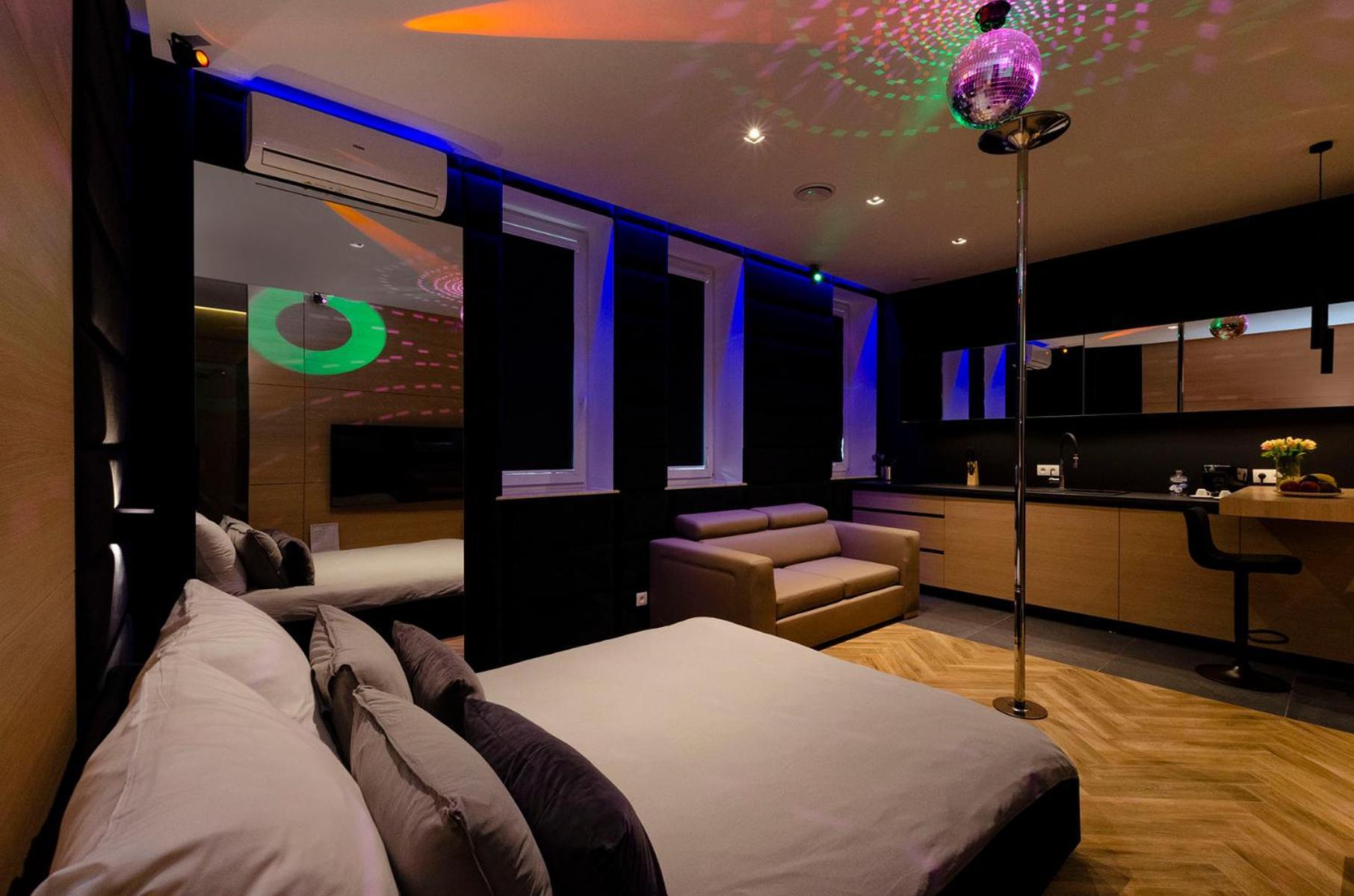 Lupoapartments Z Jacuzzi Pole Dance Leczycka 29 Klimatyzacja Parking Dostep Na Kod 우치 객실 사진