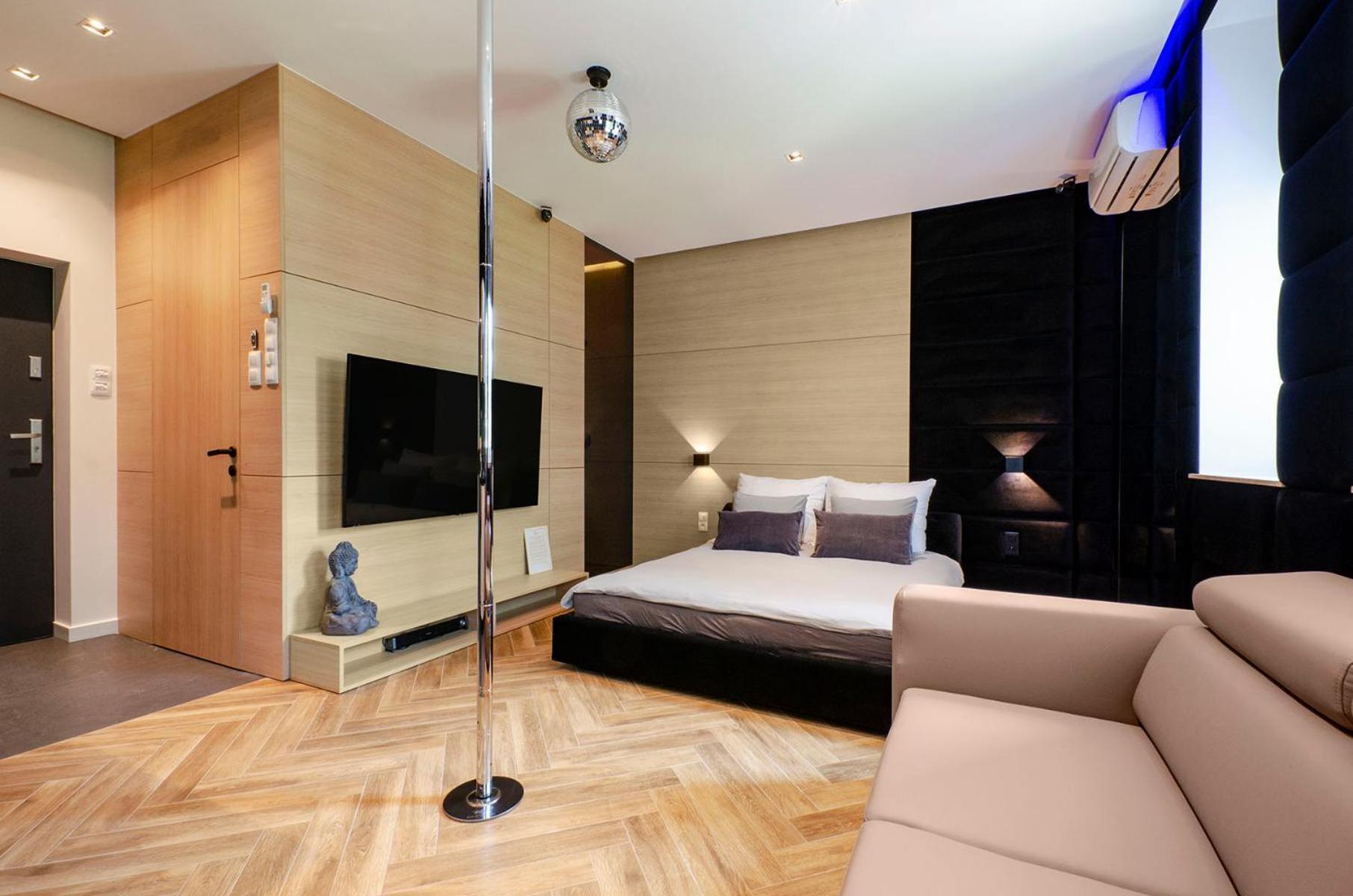 Lupoapartments Z Jacuzzi Pole Dance Leczycka 29 Klimatyzacja Parking Dostep Na Kod 우치 객실 사진