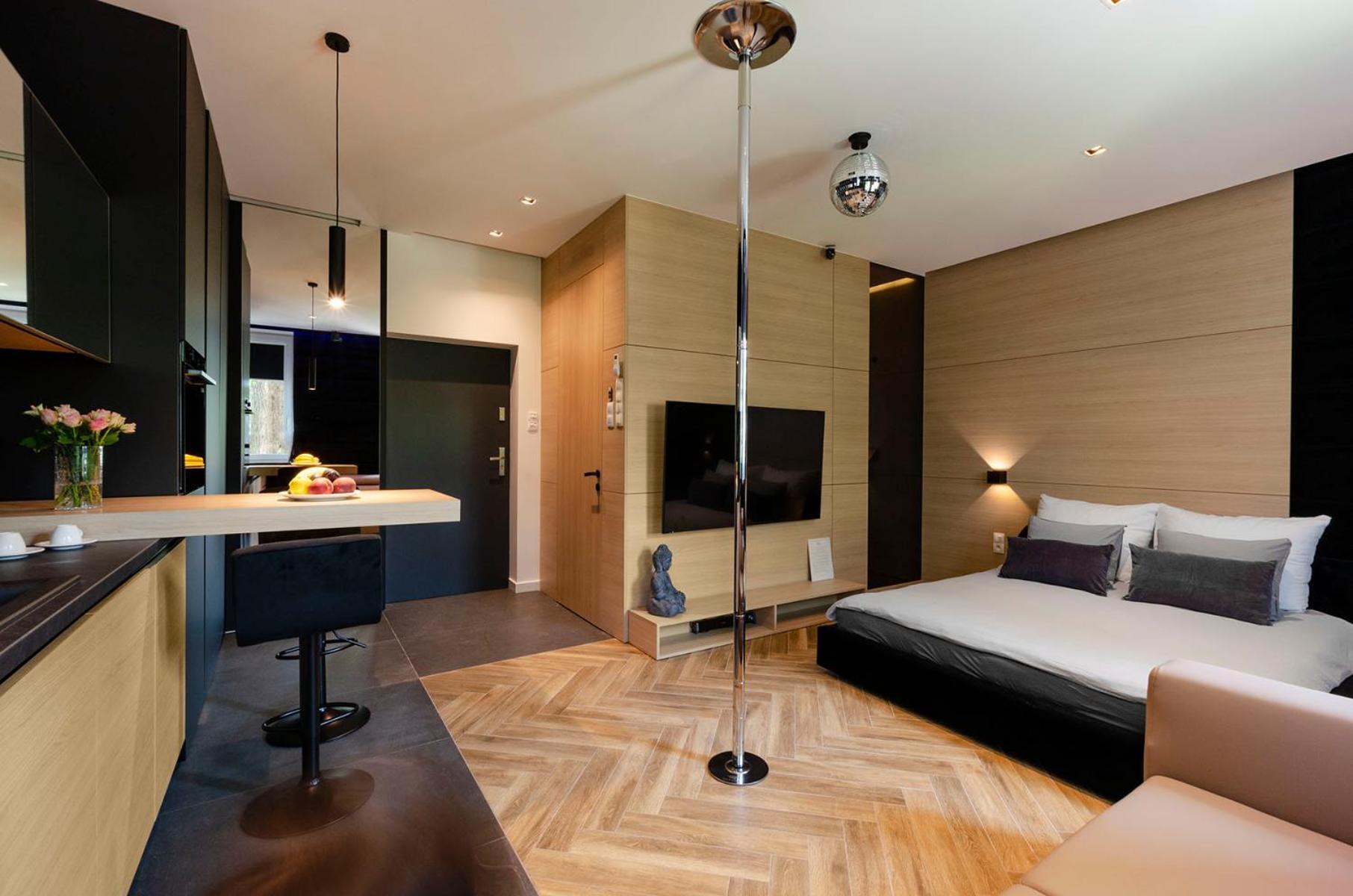 Lupoapartments Z Jacuzzi Pole Dance Leczycka 29 Klimatyzacja Parking Dostep Na Kod 우치 객실 사진